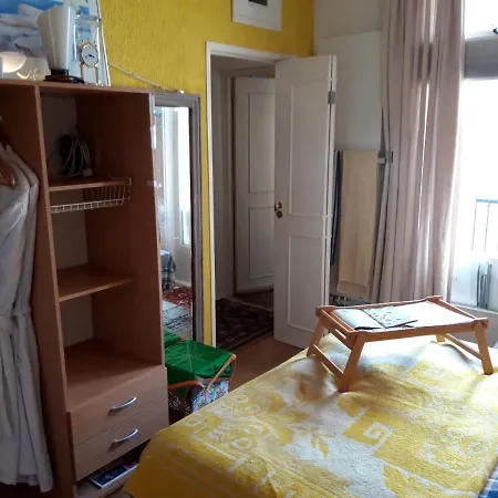 Homey Budget Bedroom *